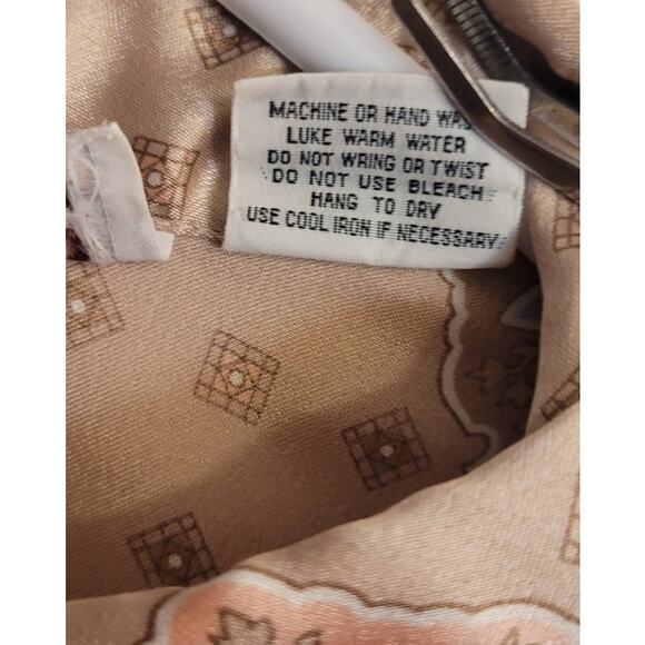 Vintage 70s Personal Silky Satin Blouse Size 8 Retro Romantic Kitschy Geometric - Picture 8 of 8